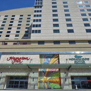 Hampton Downtown Hotel 3*