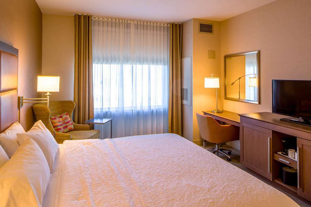 Hampton Downtown Hotel